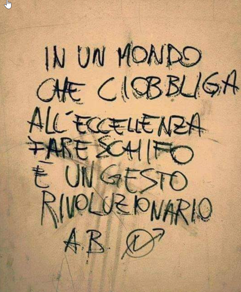 Vignetta che contrappone lo 'schifo', la 'ribellione' e l''eccellenza', criticando la pressione alla performance.